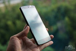 高配低价 首款安卓4.4手机Nexus 5真机实拍评测